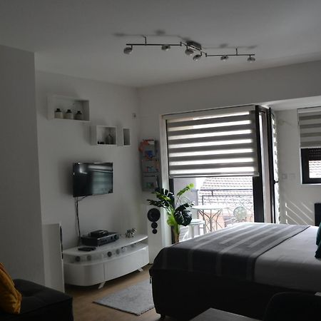 Urban Apartment Ni Exteriér fotografie