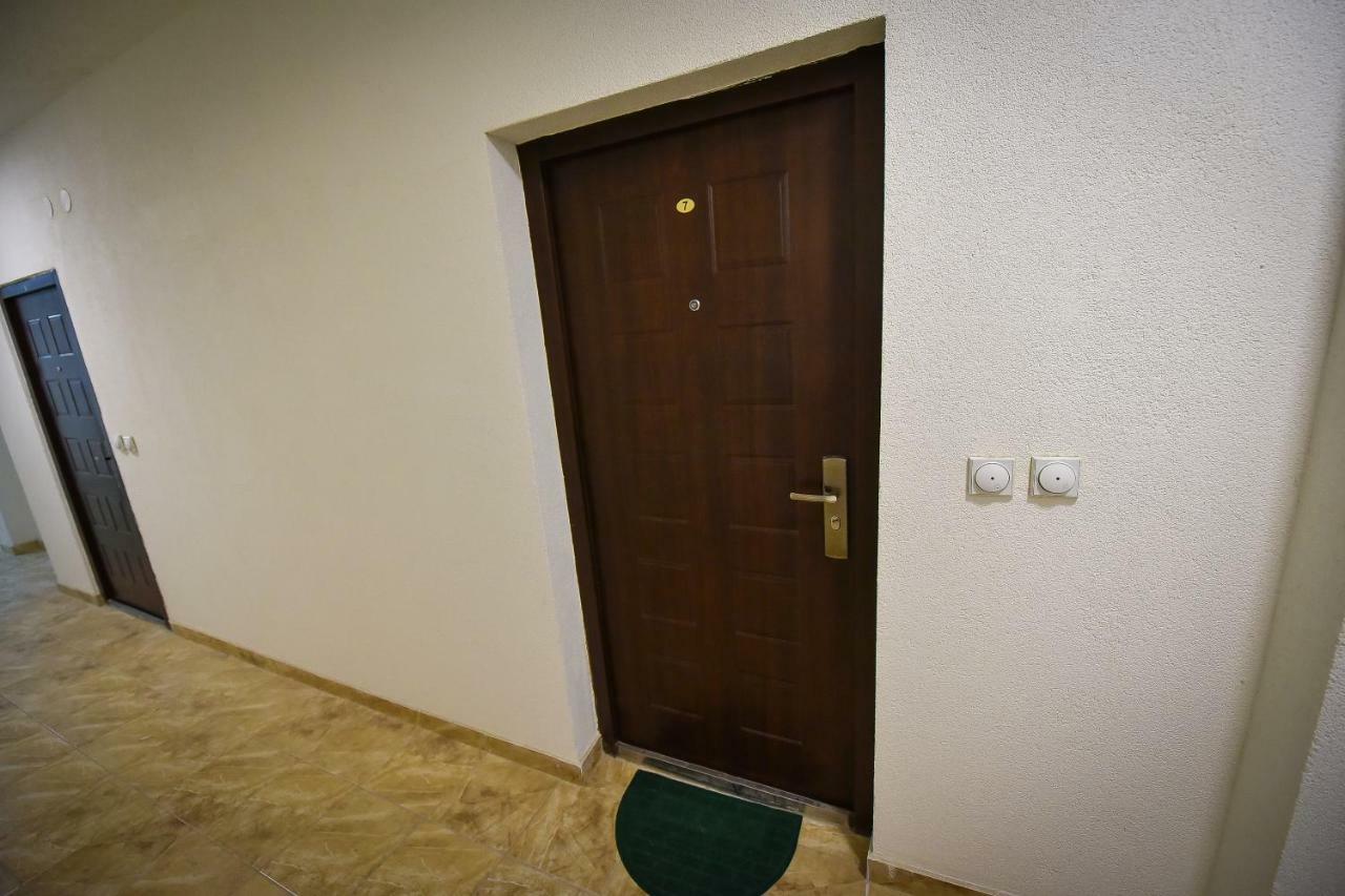 Urban Apartment Ni Exteriér fotografie